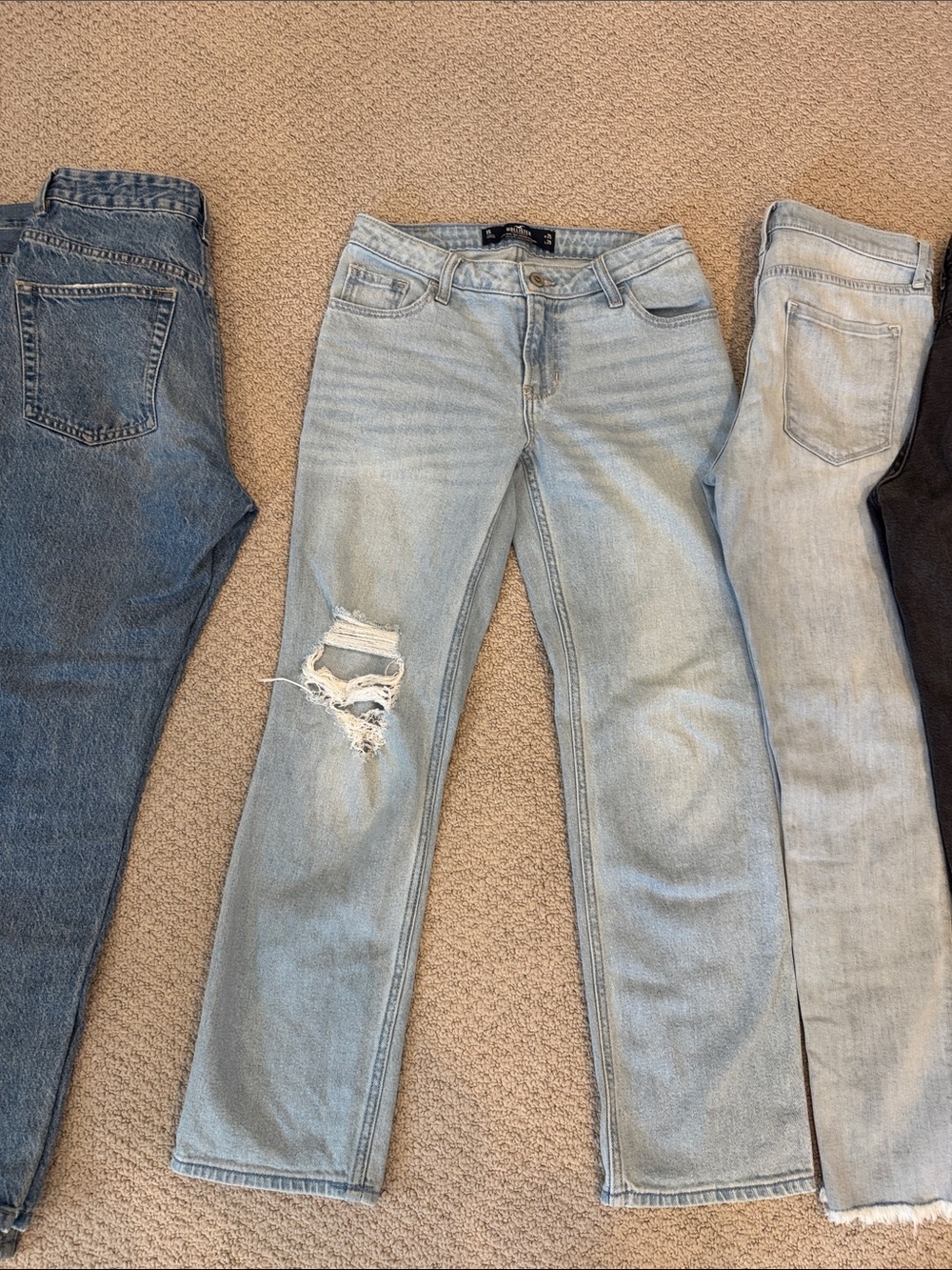 Women's Jeans Bundle - Levi’s, Cotton:On, Hollister, Banana Republic - Picture 10 of 16